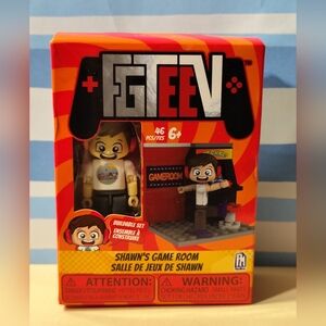 3/$25💙Shawn's Game Room Building Set